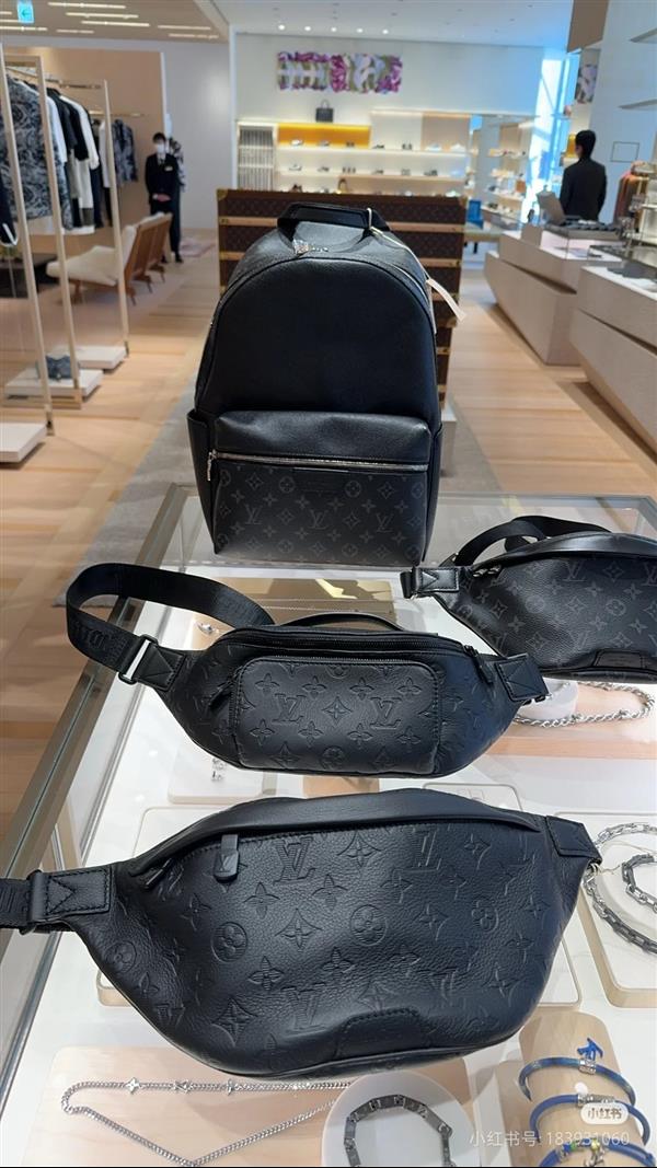 2026120181031538 460